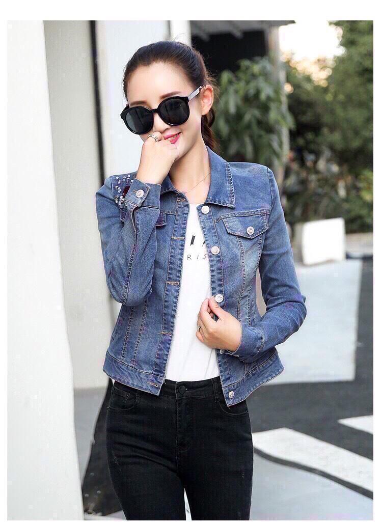 Áo khoác Jean cao cấp đính đá sang trọng hiện nay. jean21