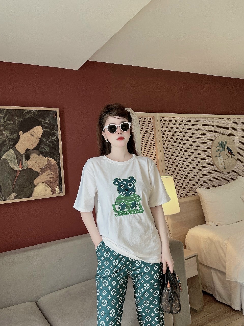 SET BỘ THỜI TRANG FOM RỘNG PHỐI  HỌA TIẾT LV GẤU THÊU SANG CHẢNH-BTN018