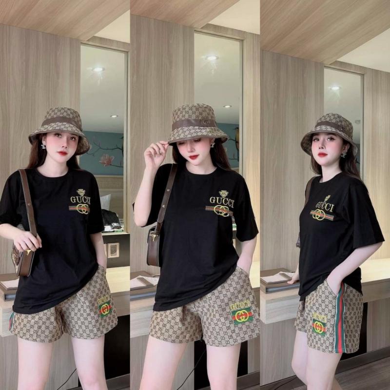 SET BỘ THỜI TRANG CƯỜM ĐÁ MOSCHINO SANG TRONG-BTN012